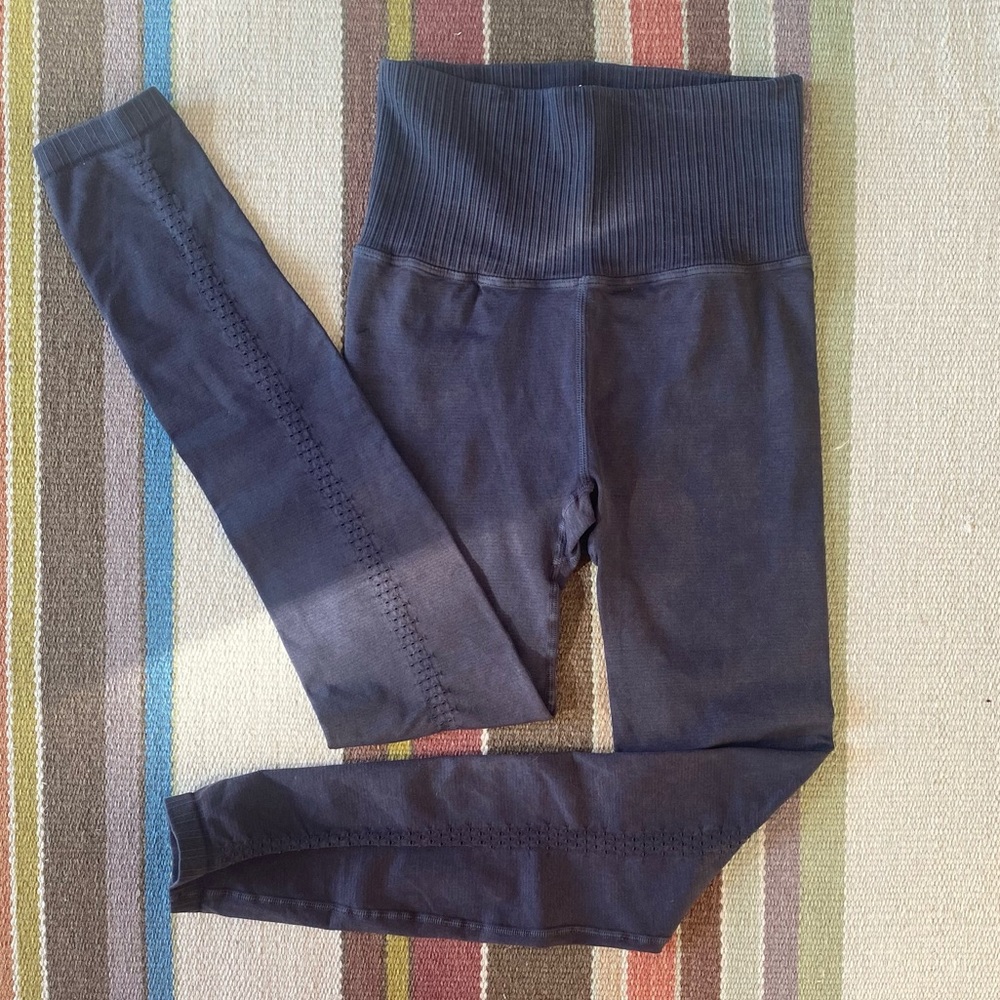 NWOT Free People Good Karma Leggings - Size Small - Washed Black